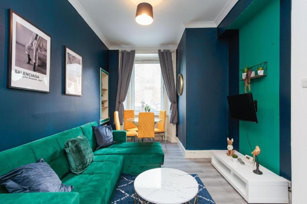 Beautiful Boutique Edinburgh Abode - Sleeps 4 Apartman Kültér fotó