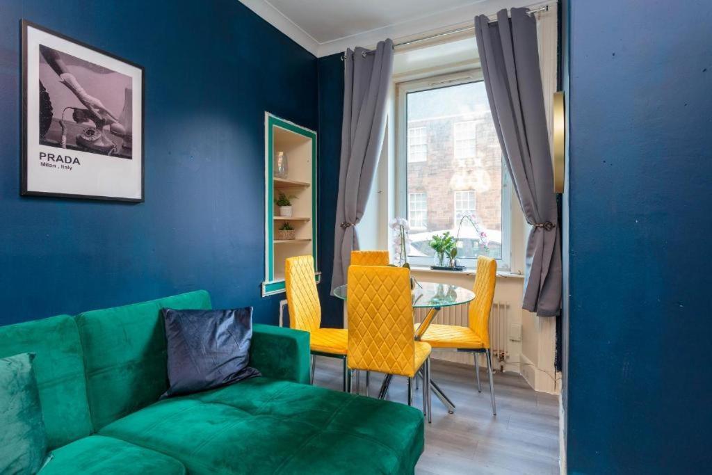 Beautiful Boutique Edinburgh Abode - Sleeps 4 Apartman Kültér fotó